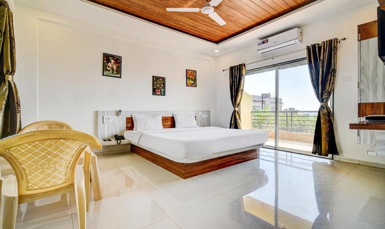 Aditya Hill View Inn Mahābaleshwar Buitenkant foto